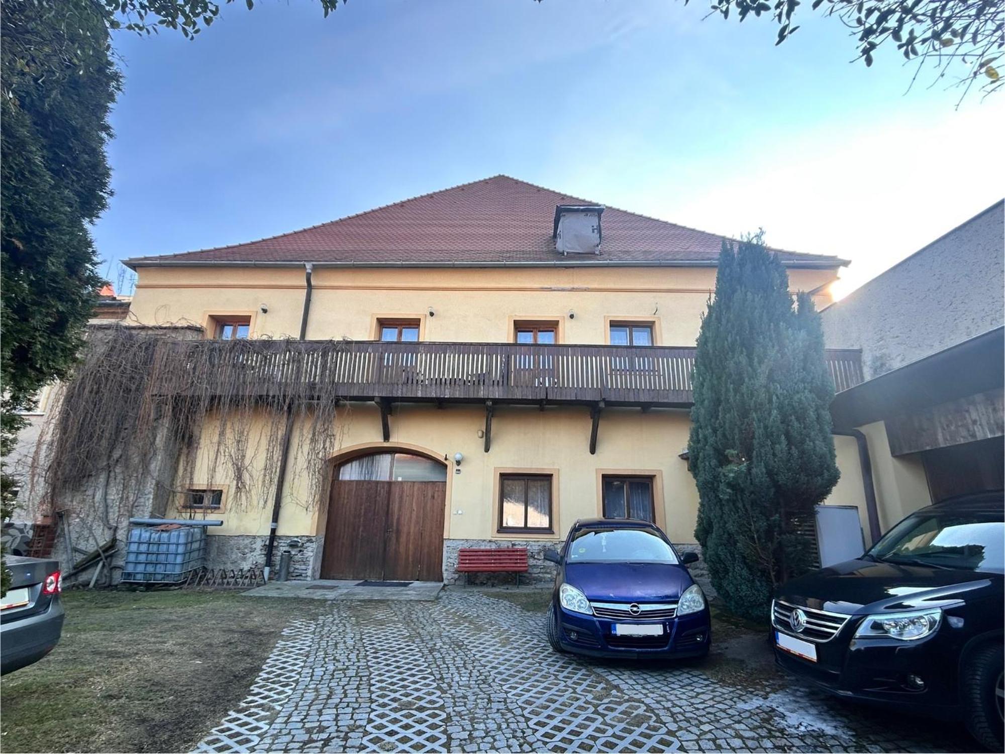 Restaurace A Penzion Podloubi Opočno Exterior foto